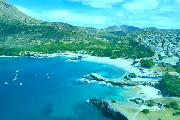 Hannah, 35 — Escort in Fonteana, Cape Verde