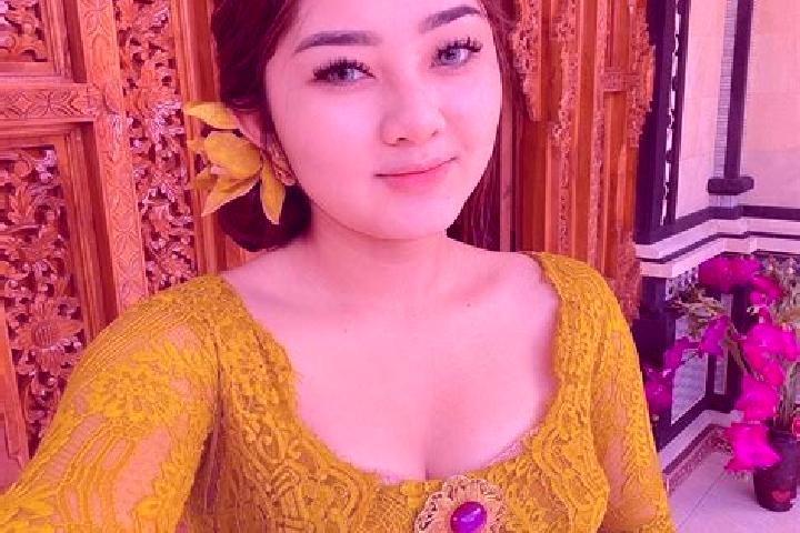 Hannah, 35 — Escort in Kelungkung, Indonesia
