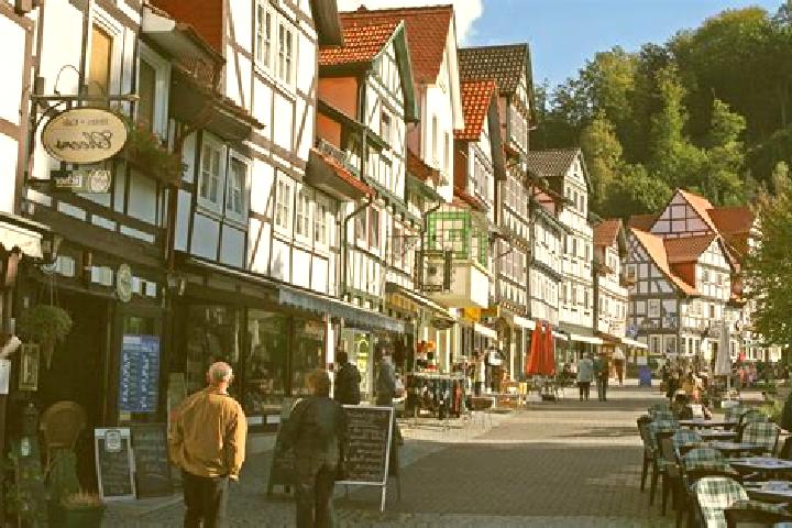 Hannah, 35 — Escort in Mackenrode, Germany
