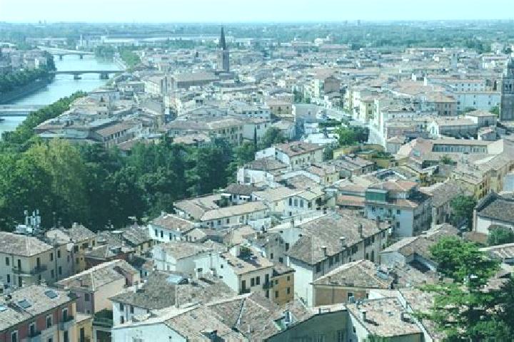 Hannah, 35 — Escort in Novi di Modena, Italy