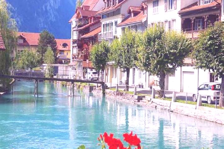 Hannah, 35 — Escort in Oberhittnau, Switzerland