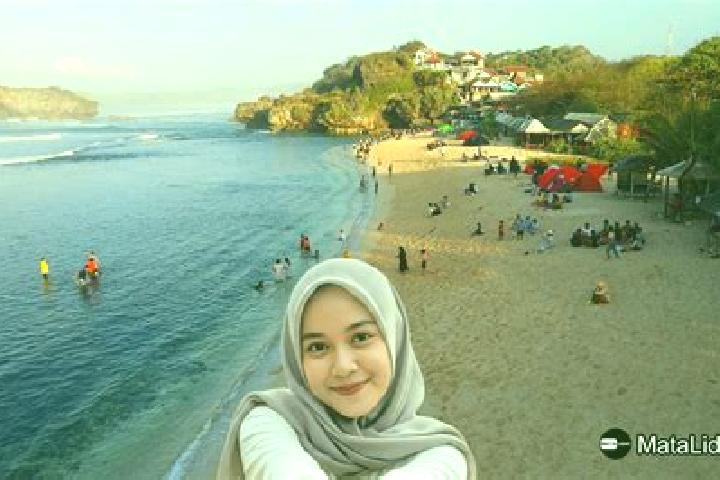 Hannah, 35 — Escort in Sembungan Kidul, Indonesia