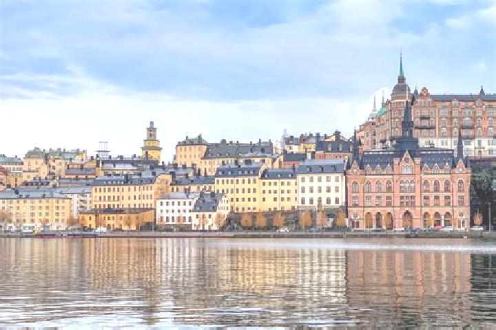 Hannah, 35 — Escort in Stora, Sweden