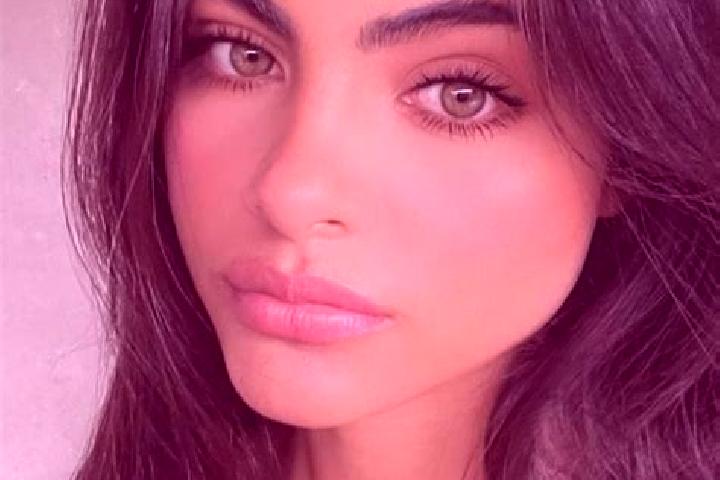 Hannah, 36, a auburn amber-eyed indian companion based in Cannigione. Offering OWO, Fetish, Travel Companion. Available for incall and outcall, day and eveni...