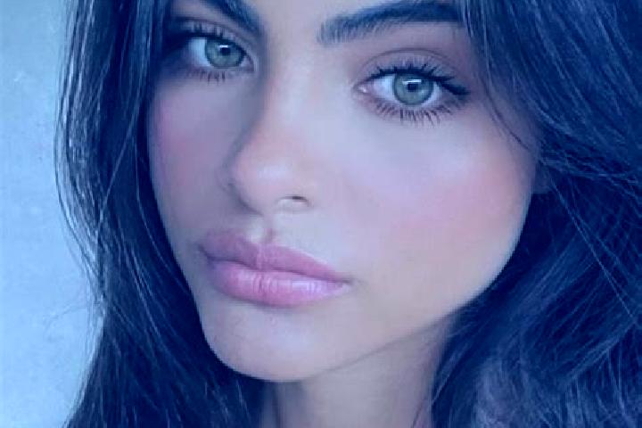 Hannah, 36, a brunette green-eyed european companion based in Empoli. Offering BDSM, Fetish, Roleplay, Domination. Available for incall and outcall, day and ...