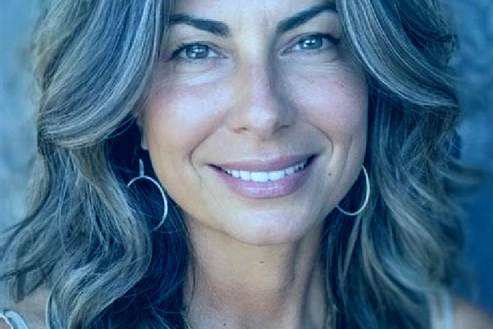 Hannah, 36, a brunette grey-eyed latina companion based in Gabawan. Offering Prostate Massage, 69, CIM. Available for incall and outcall, day and evening dates.
