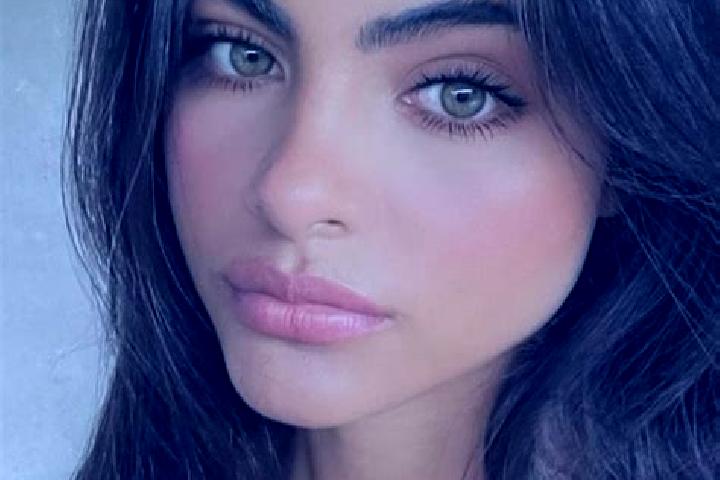 Hannah, 36, a chestnut hazel-eyed latina companion based in Quiapo. Offering 69, Deep French Kissing, Overnight, Prostate Massage. Available for incall and o...