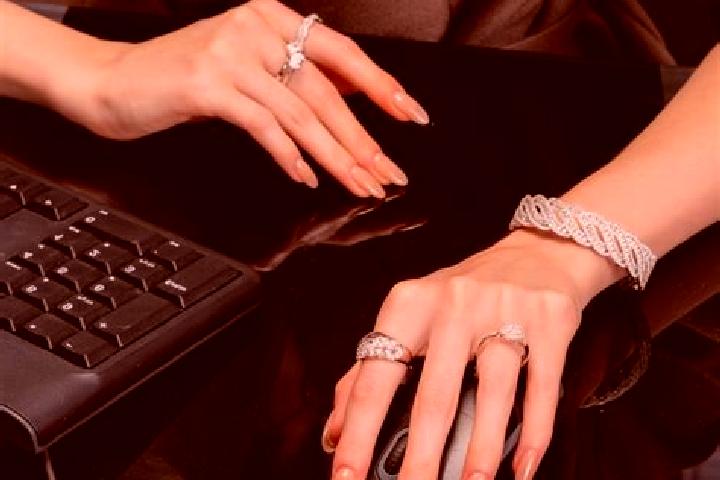 Hannah, 36 — Escort in Cincin, Turkey
