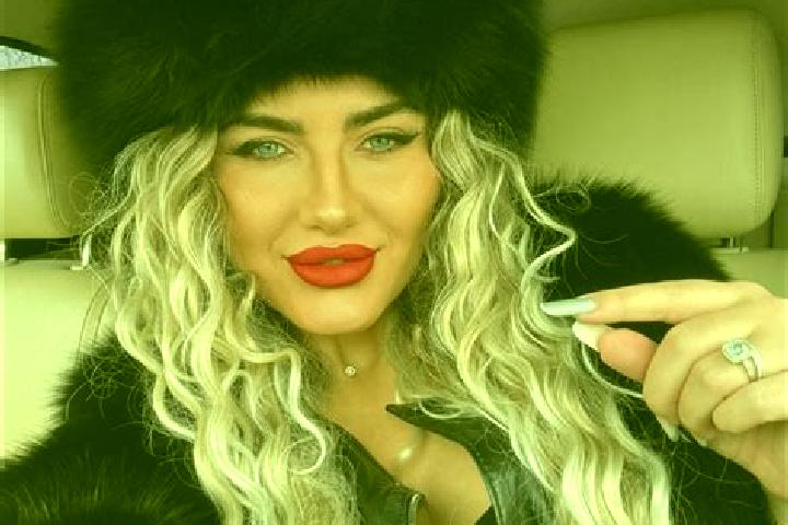 Hannah, 36 — Escort in Urechesti, Romania