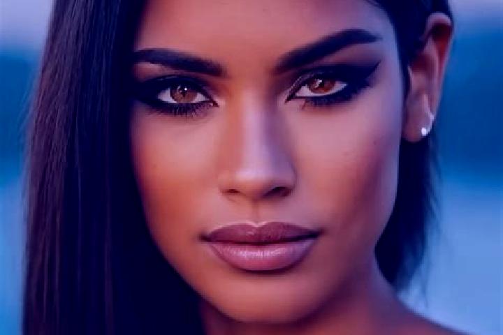 Hannah, 37, a black green-eyed latina companion based in Pietrastornina. Offering BDSM, Girlfriend Experience, Deep French Kissing. Available for incall and ...