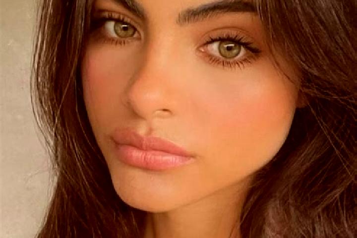 Hannah, 37, a brunette green-eyed caucasian companion based in Meridiano. Offering Roleplay, OWO, Deep French Kissing. Available for incall and outcall, over...