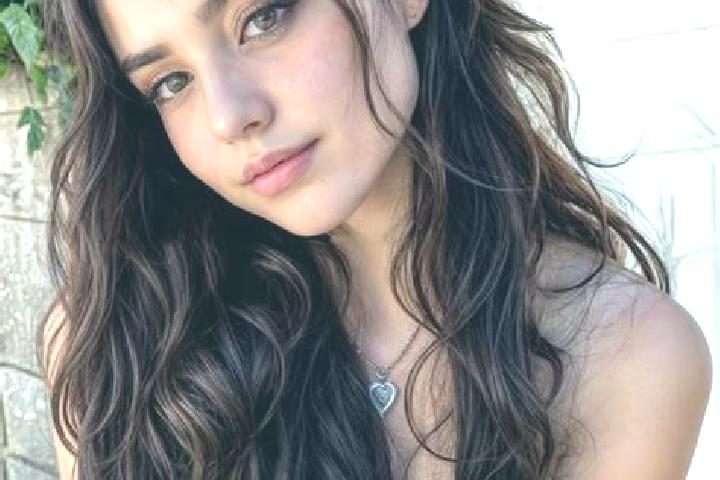 Hannah, 37, a brunette hazel-eyed middle eastern companion based in Bichancourt. Offering Erotic Massage, A-Level, Roleplay, Fetish, OWO. Available for incal...