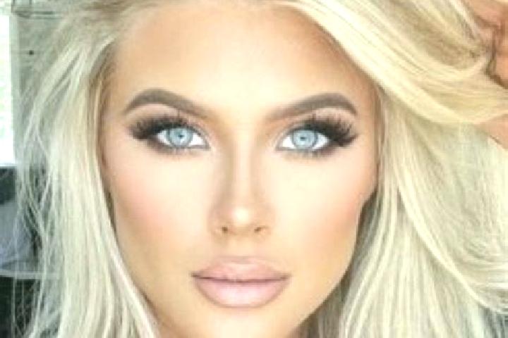 Hannah, 37, a platinum blonde hazel-eyed ebony companion based in Vrieheide. Offering Tantra, Girlfriend Experience, 69, Couples. Available for incall and ou...