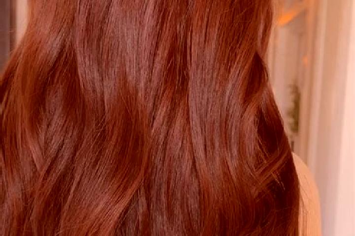 Hannah, 37, a red brown-eyed asian companion based in Aich. Offering CIM, Roleplay, Couples. Available for incall and outcall, overnight bookings available.