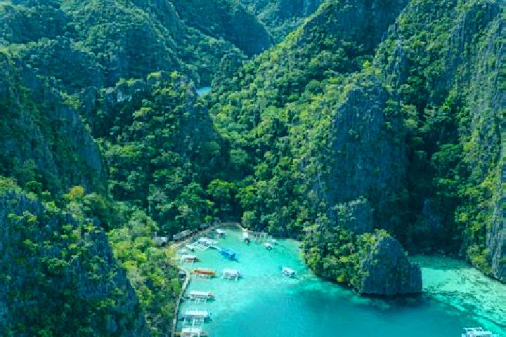 Hannah, 37 — Escort in Coron, France