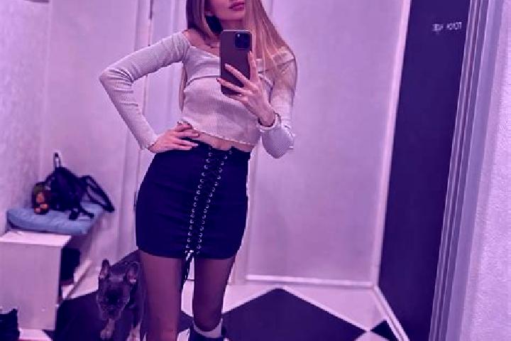 Hannah, 37 — Escort in Elene, Belgium