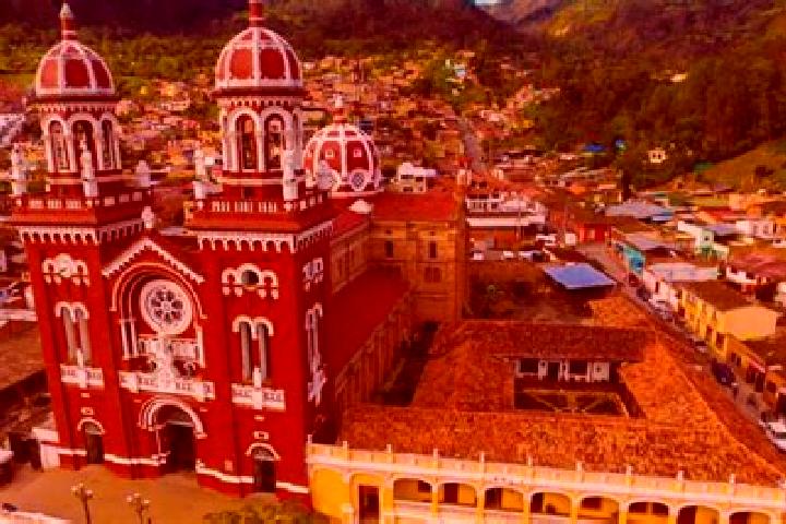 Hannah, 37 — Escort in Fomeque, Colombia