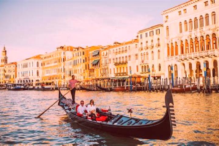 Hannah, 37 — Escort in Gondola, Mozambique
