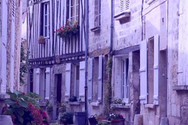Hannah, 37 — Escort in Palluel, France