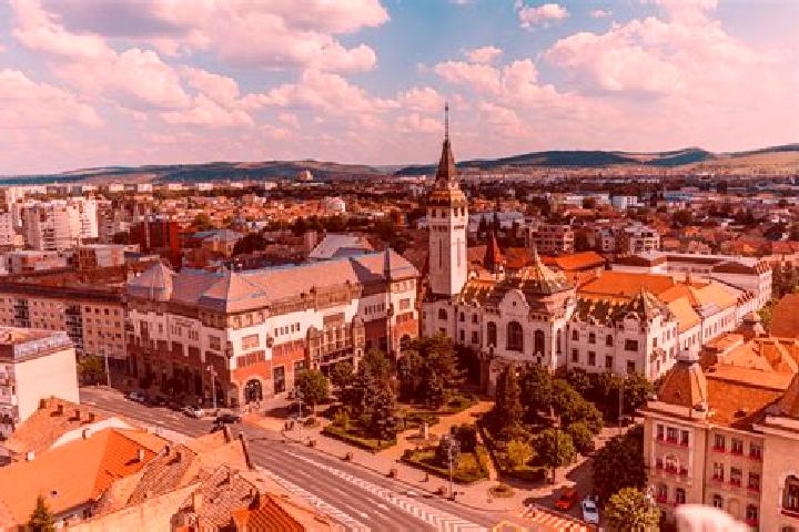 Hannah, 37 — Escort in Santana de Mures, Romania