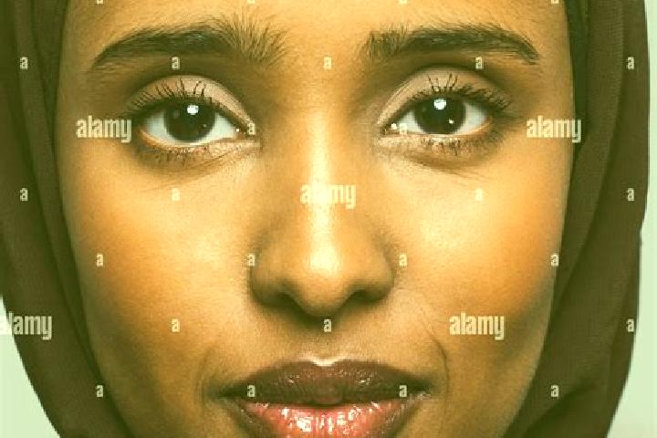 Hannah, 38, a black dark-eyed middle eastern companion based in Sangha. Offering A-Level, Massage. Available for incall and outcall, day and evening dates.