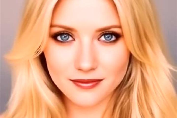Hannah, 38, a blonde grey-eyed caucasian companion based in Murmansk. Offering GFE, Roleplay, BDSM. Available for incall and outcall, overnight bookings avai...