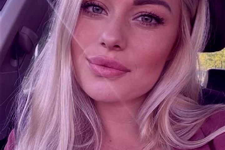 Hannah, 38, a blonde hazel-eyed slavic companion based in Madziwa. Offering Girlfriend Experience, Duos, CIM. Available for incall and outcall, day and eveni...