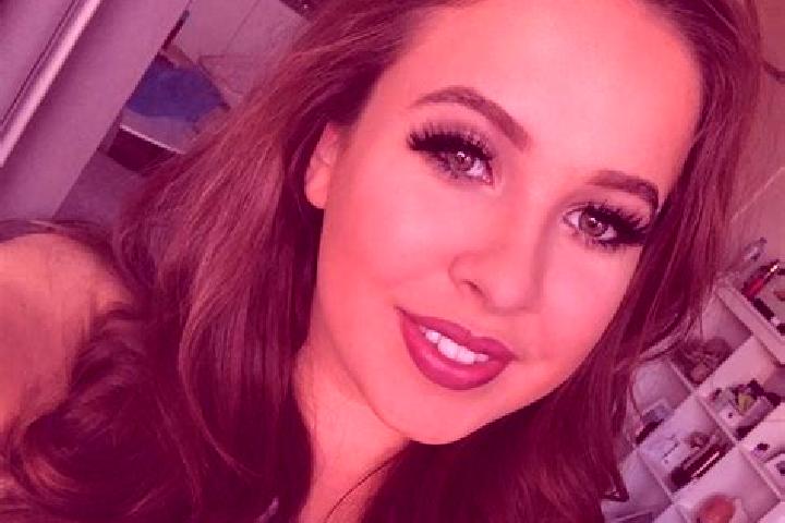 Hannah, 38, a chestnut amber-eyed european companion based in Eight Mile Plains. Offering Couples, Party Girl, Travel Companion. Available for incall and out...