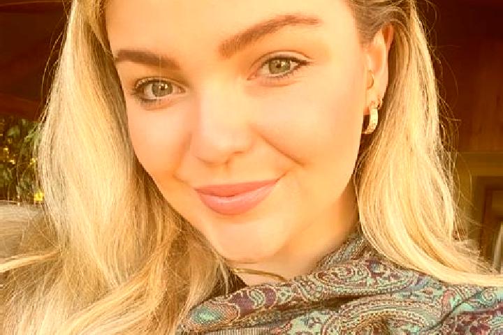 Hannah, 38 — Escort in Belmont, United States