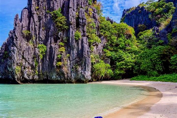 Hannah, 38 — Escort in Bigaan, Philippines