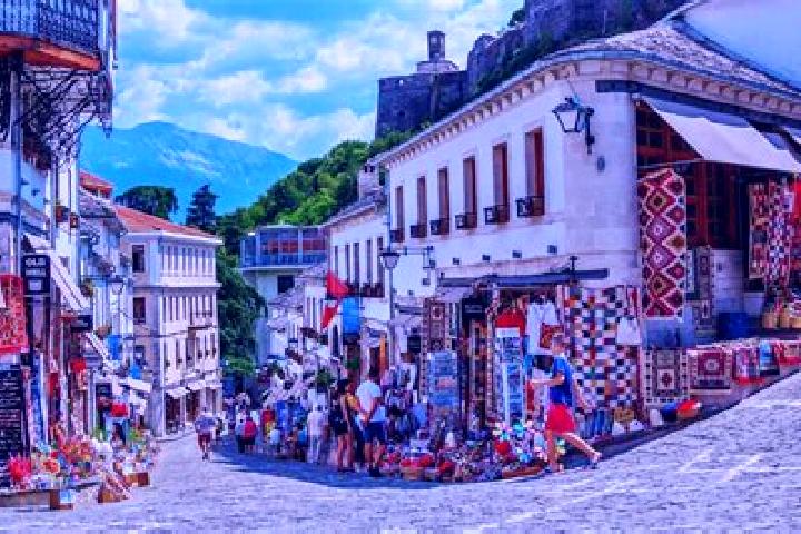 Hannah, 38 — Escort in Cakran, Albania