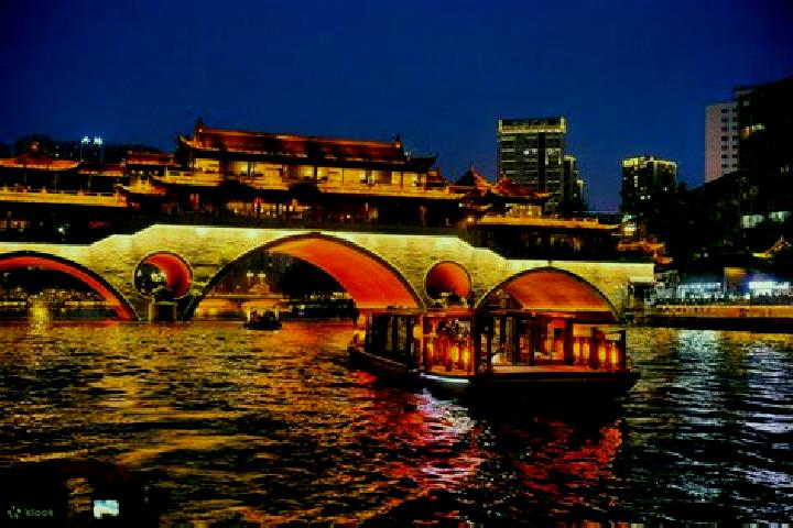 Hannah, 38 — Escort in Jijiang, China
