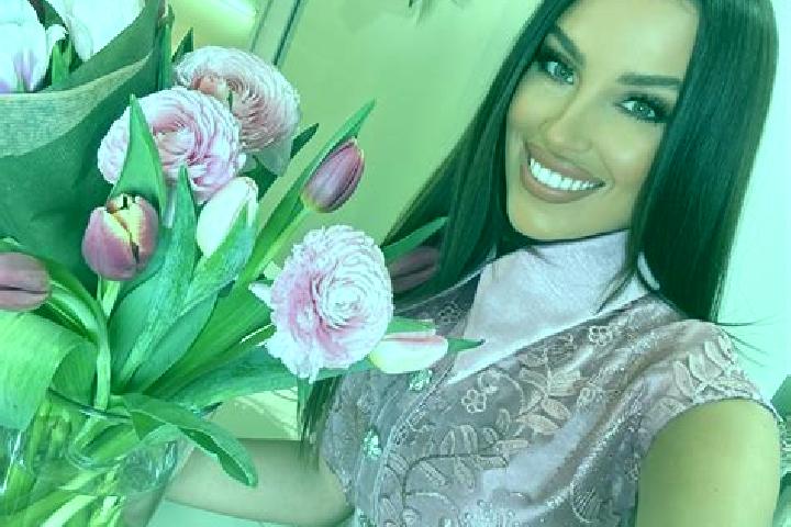 Hannah, 39 — Escort in Krasne, Poland