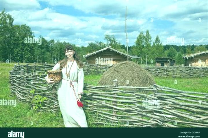 Hannah, 39 — Escort in Mikhaylovka, Russia