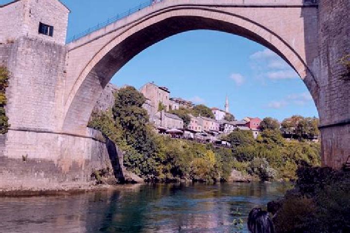 Hannah, 39 — Escort in Podnovlje, Bosnia and Herzegovina