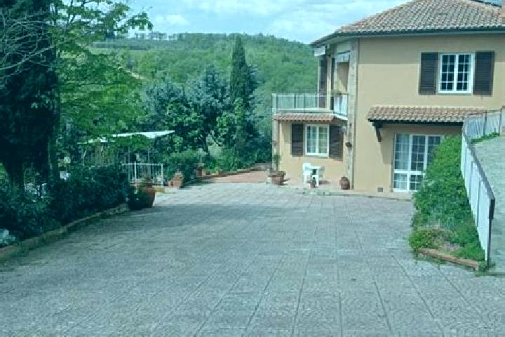 Hannah, 39 — Escort in Ponte A Bozzone, Italy