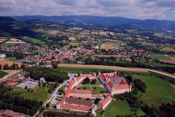 Hannah, 39 — Escort in Weinzierl am Walde, Austria