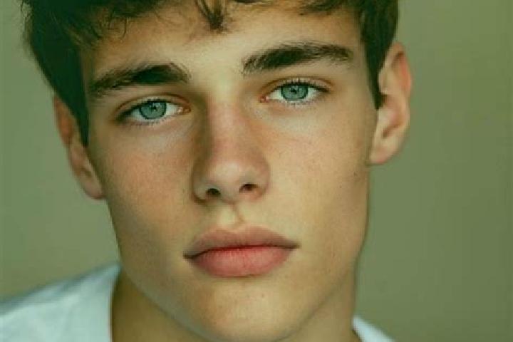 Harper, 20, a auburn brown-eyed caucasian companion based in Feofaniya. Offering Duos, Girlfriend Experience, A-Level, Deep French Kissing. Available for inc...