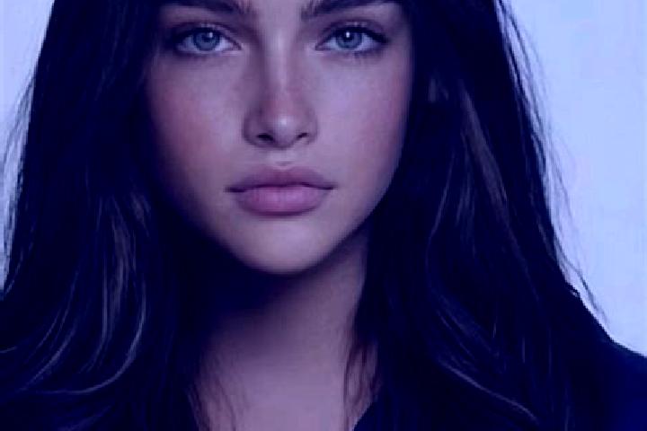 Harper, 20, a brunette blue-eyed mixed companion based in Jak. Offering Girlfriend Experience, Massage, Dinner Date, Duos, Roleplay. Available for incall and...