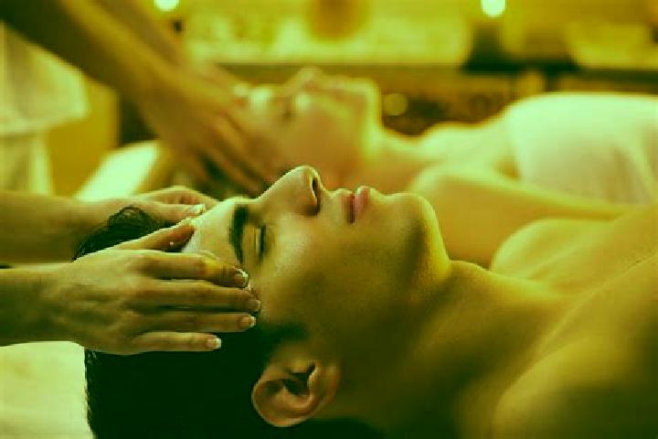 Harper, 20, a red dark-eyed asian companion based in Vita. Offering Massage, Deep French Kissing, Party Girl, Prostate Massage. Available for incall and outc...