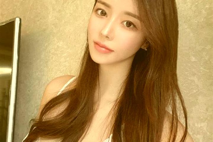 Harper, 20 — Escort in Duoxiang, China