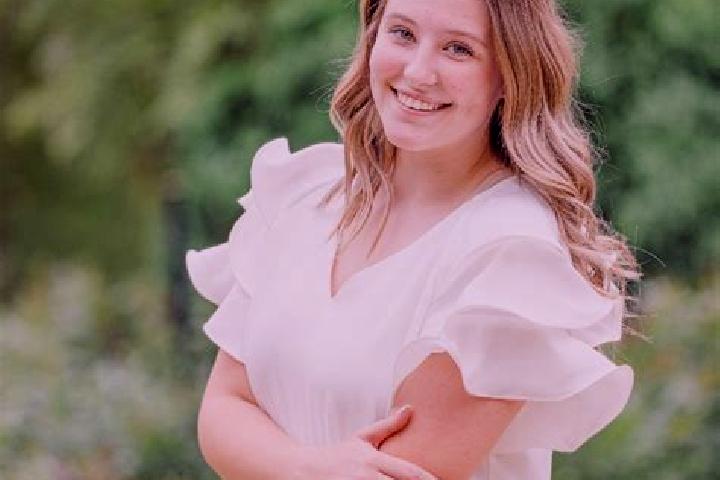 Harper, 20 — Escort in Hanceville, United States