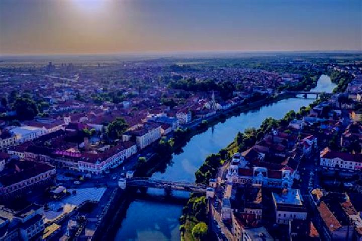 Harper, 20 — Escort in Hodoni, Romania