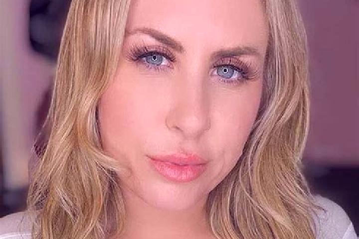 Harper, 20 — Escort in Worth, United States
