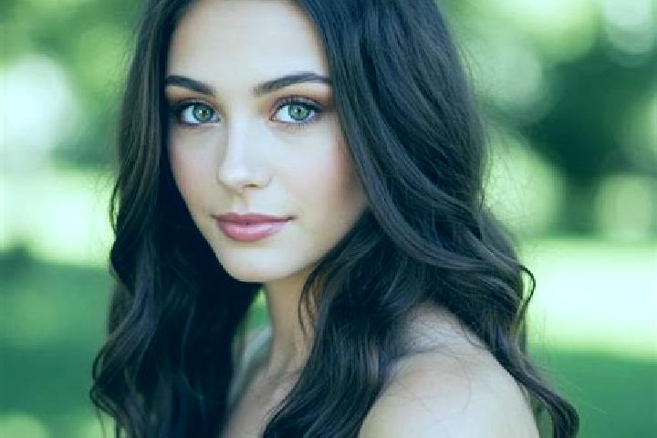 Harper, 21, a black hazel-eyed slavic companion based in Medina de las Torres. Offering Deep French Kissing, Duos. Available for incall and outcall, day and ...