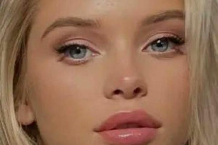 Harper, 21, a blonde blue-eyed ebony companion based in Porangaba. Offering Couples, Domination, Tantra, Party Girl, Massage. Available for incall and outcal...