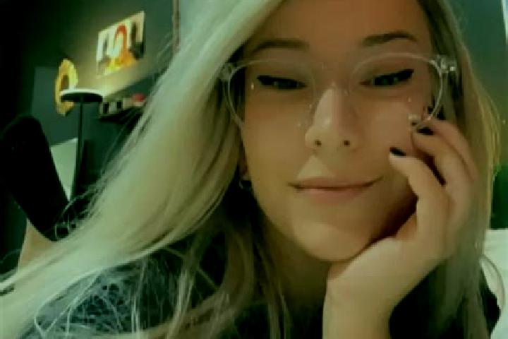 Harper, 21, a blonde grey-eyed caribbean companion based in San Juan de Rioseco. Offering A-Level, GFE, Tantra, Couples. Available for incall and outcall, da...