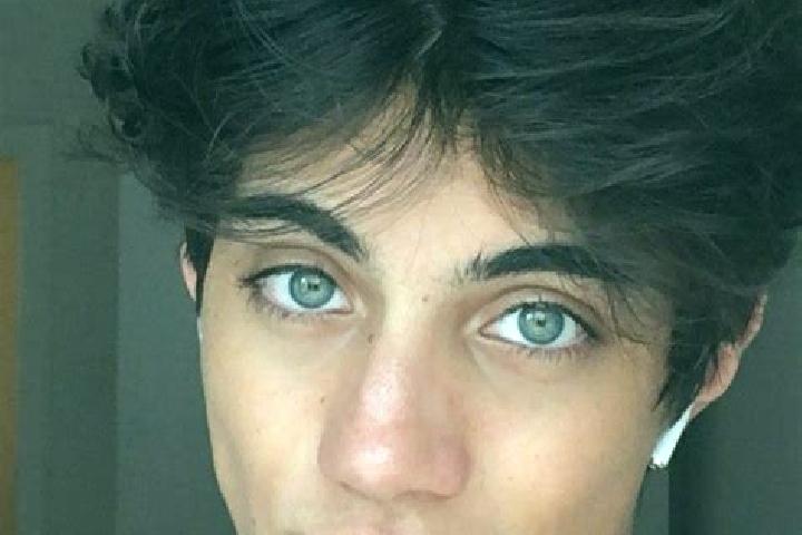 Harper, 21, a chestnut grey-eyed caucasian companion based in Sekongkang Bawah. Offering Overnight, A-Level, BDSM, Duos. Available for incall and outcall, ov...