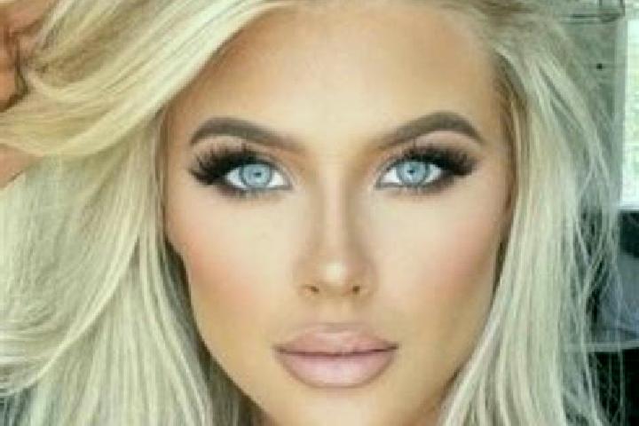 Harper, 21, a platinum blonde blue-eyed middle eastern companion based in Potzontepec. Offering CIM, Erotic Massage, Roleplay, Massage, Party Girl. Available...