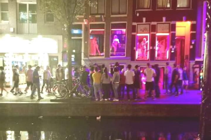Harper, 21 — Escort in Wallen, Germany
